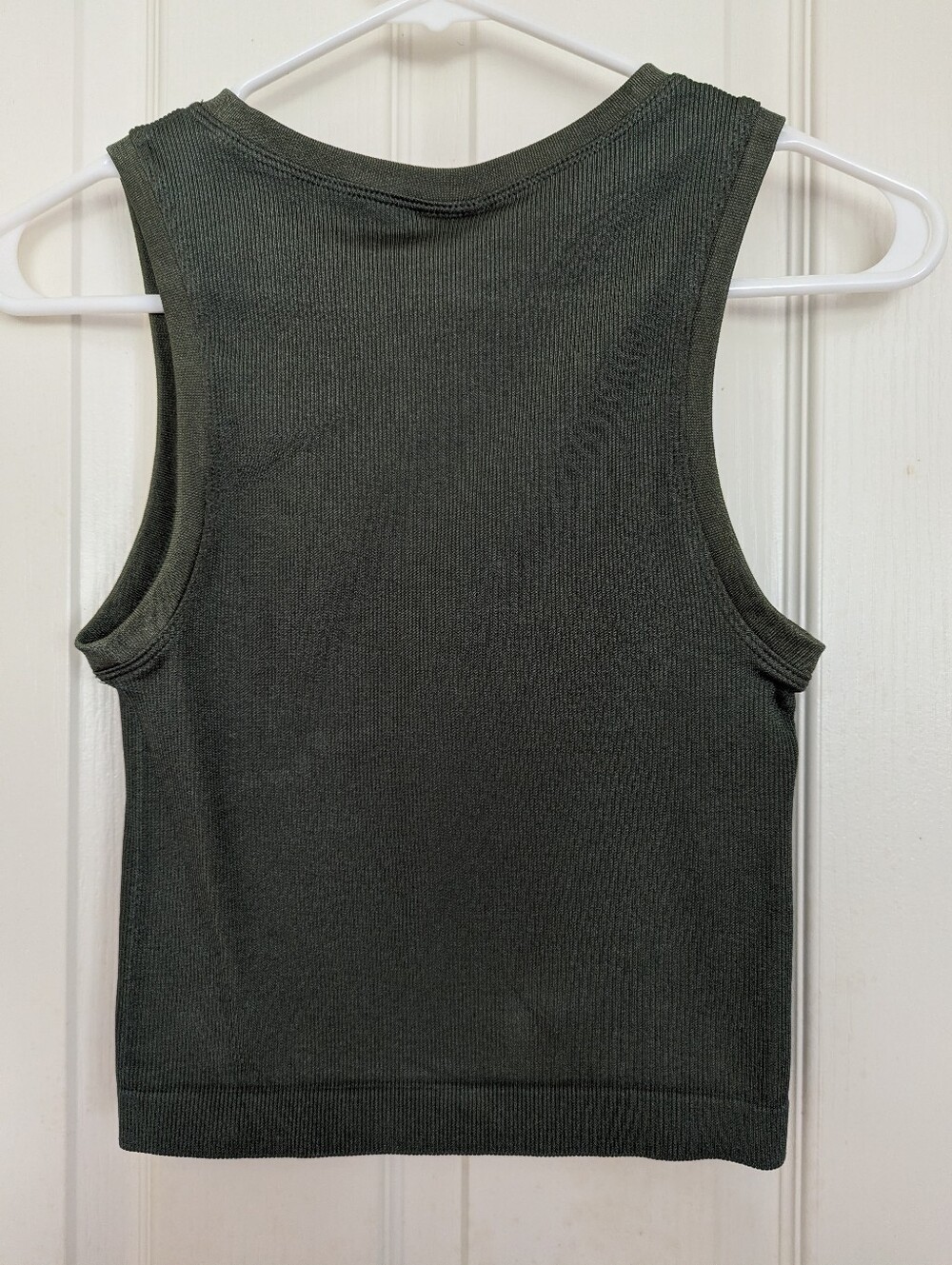 Express Olive Cropped Compression Tank - Picture 2 of 3